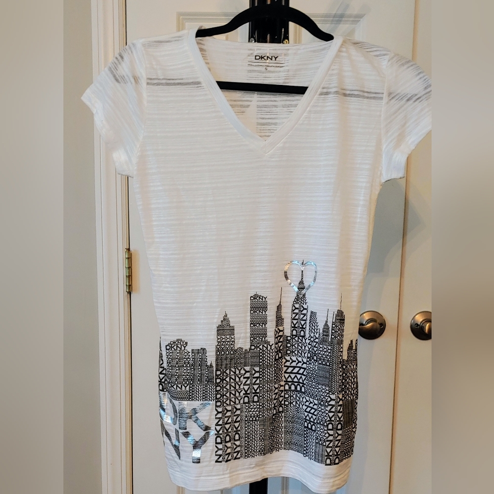 DKNY Graphic Skyline White T-Shirt